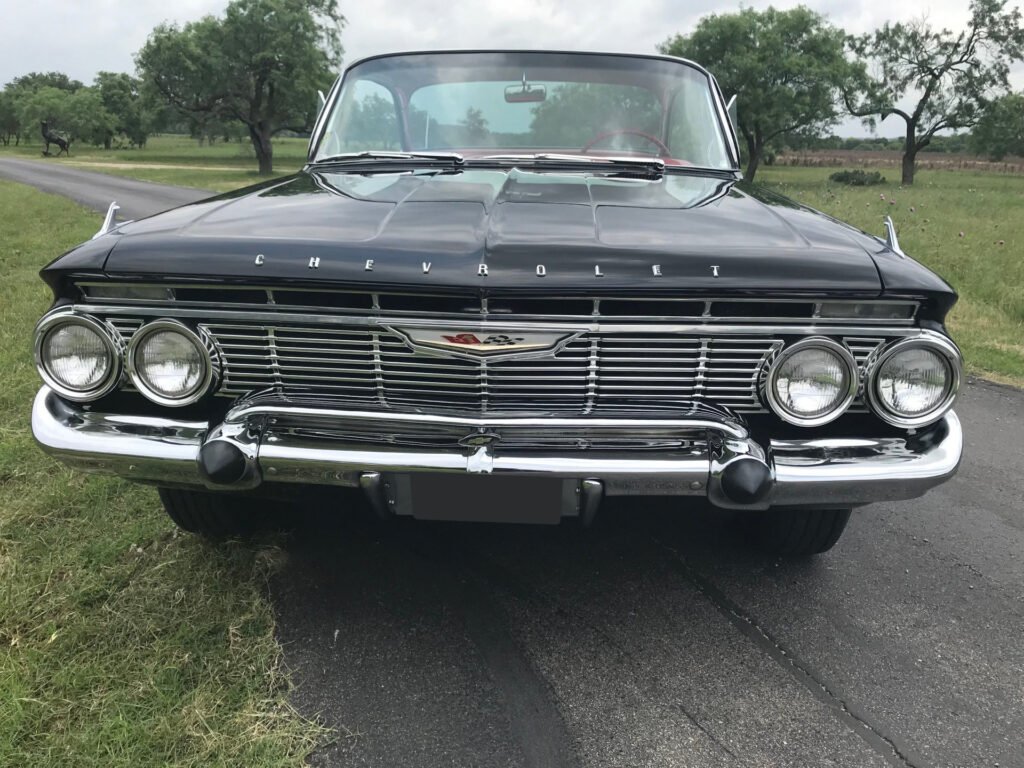 1961 CHEVROLET IMPALA